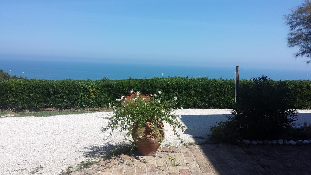 Villa Ristorante Country House Isolabelgatto Fano Exterior foto
