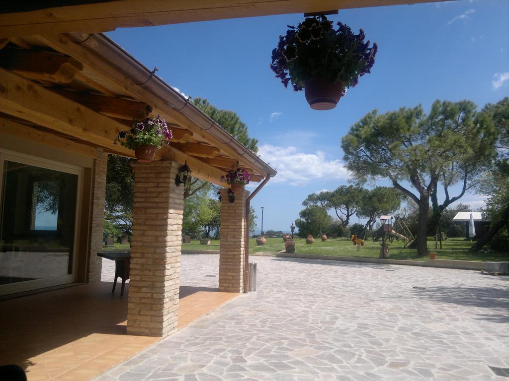 Villa Ristorante Country House Isolabelgatto Fano Exterior foto