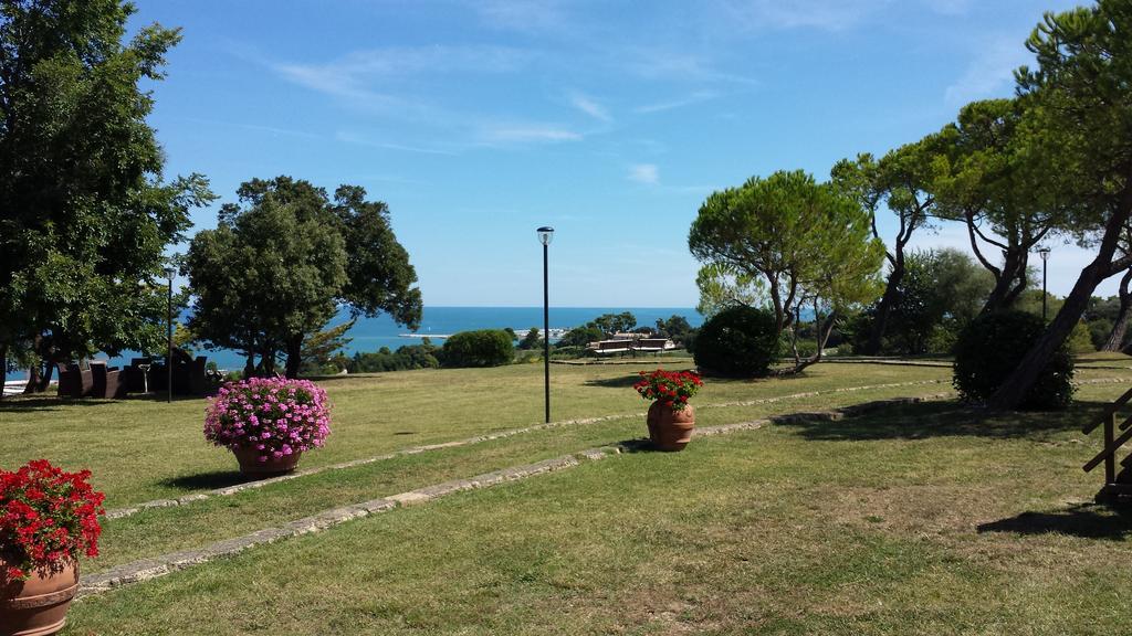 Villa Ristorante Country House Isolabelgatto Fano Exterior foto